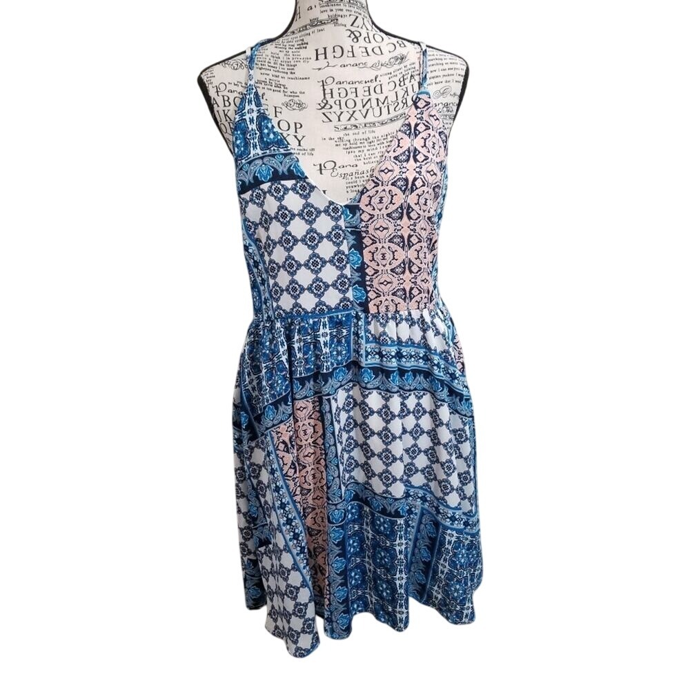 Paper Crane midi v neck dress size large